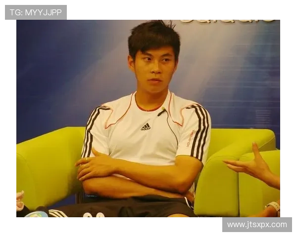 刘建业执掌铜梁龙黄希扬任助教